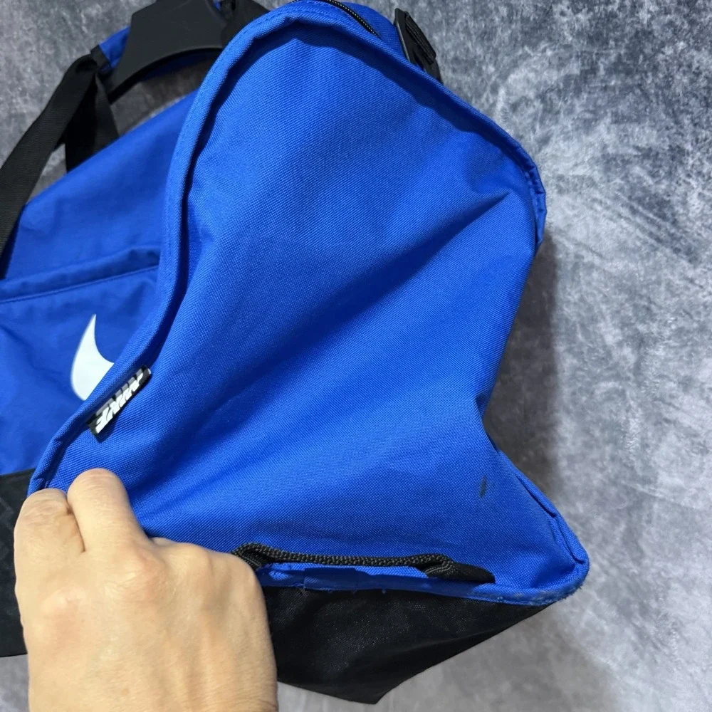 Nike Brasilia Duffel Bag Medium Royal Blue Black Gym Travel Train Sports